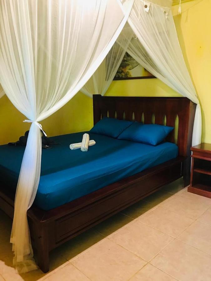 Hotel Panorama Backpackers Bunaken Zewnętrze zdjęcie