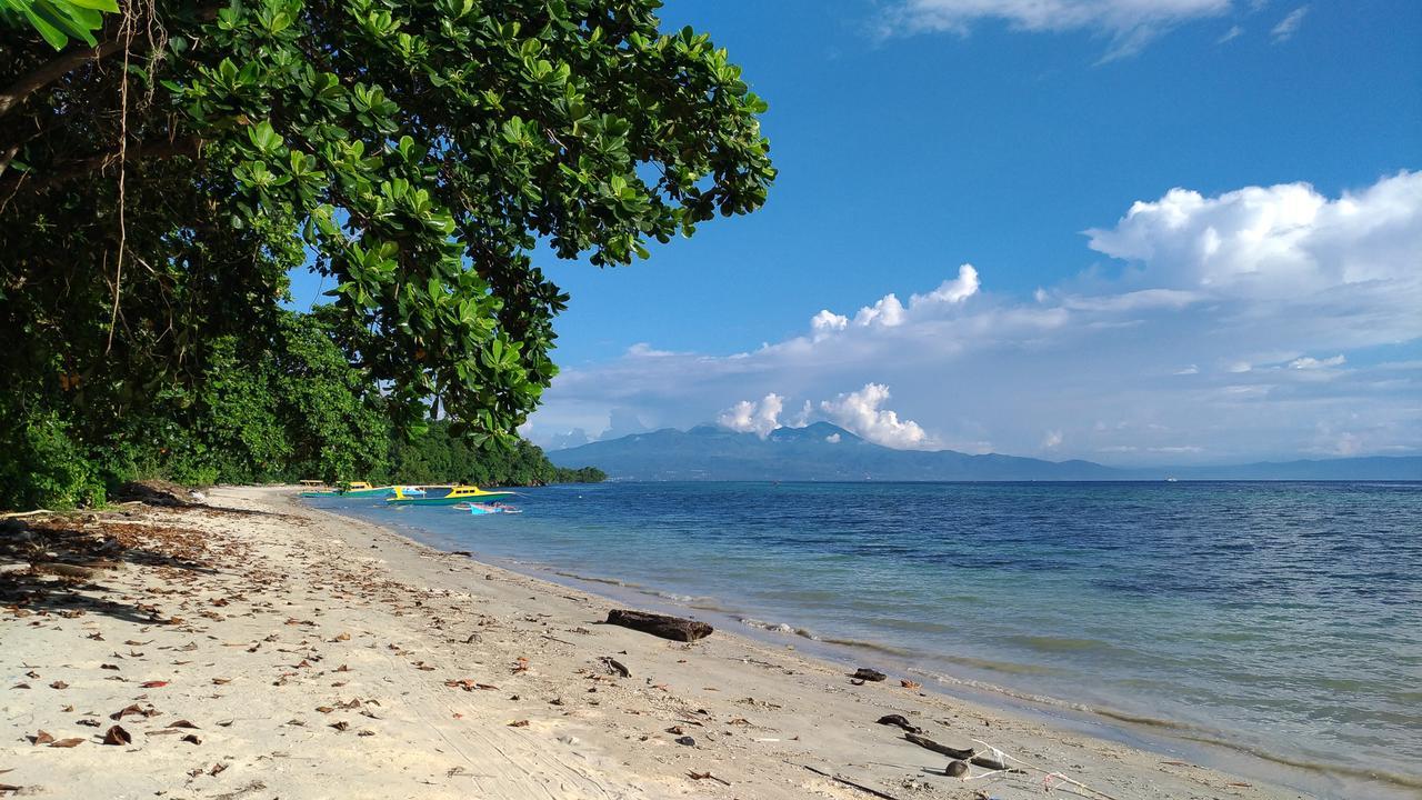 Hotel Panorama Backpackers Bunaken Zewnętrze zdjęcie