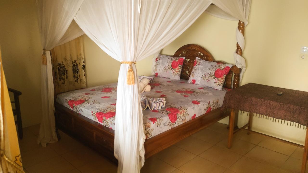 Hotel Panorama Backpackers Bunaken Zewnętrze zdjęcie